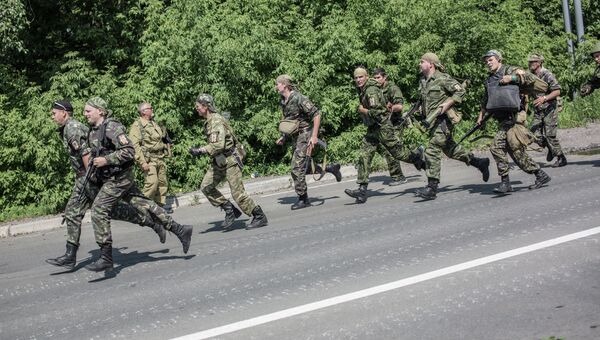 Бойцы батальона народного ополчения Восток в Донецке. Архивное фото