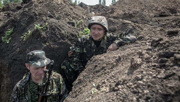 Бойцы народного ополчения в Донецкой области. Архивное фото