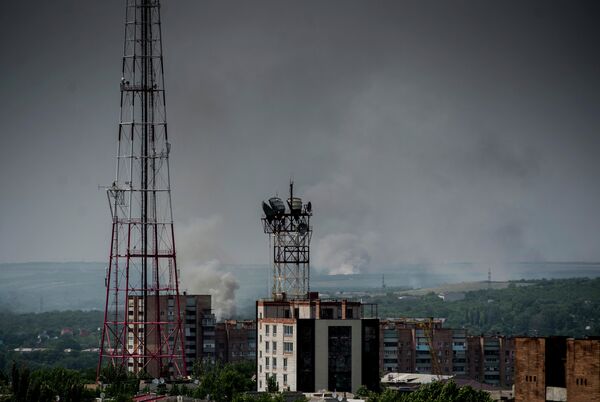 Город Луганск во время артиллерийского обстрела украинскими силовиками