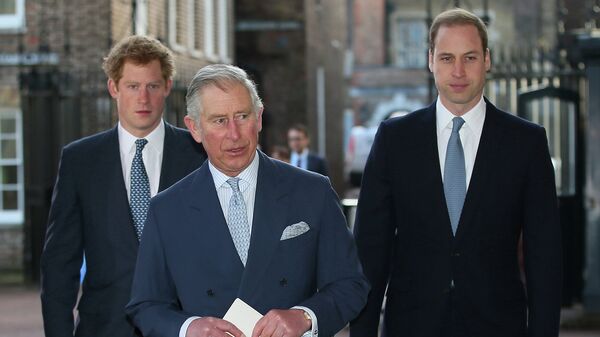 Принц Чарльз с сыновьями принцем Уильямом и Гарри