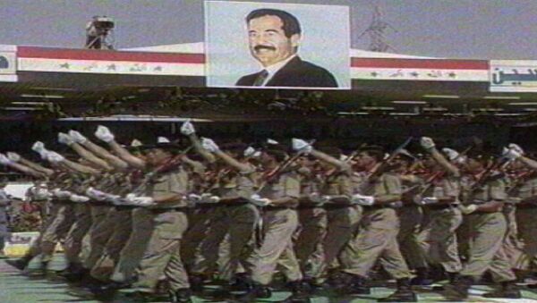 Архивные кадры к 35-летию прихода к власти в Ираке Саддама Хусейна