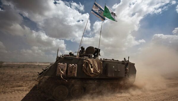 Израильские солдаты возле сектора Газа. Архивное фото.