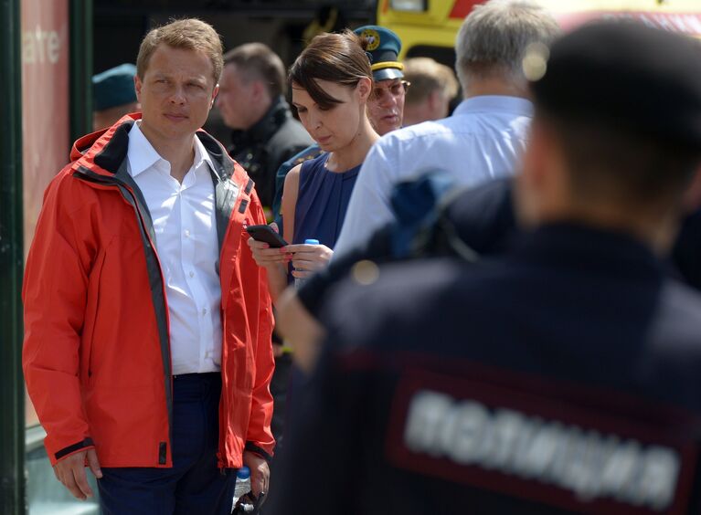 Вагон поезда метро сошел с рельсов на перегоне Парк Победы - Славянский бульвар