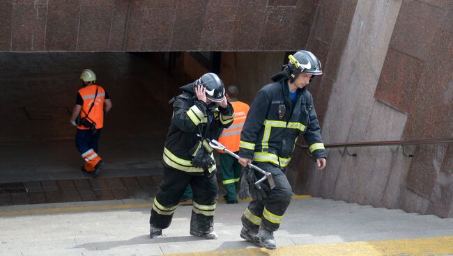 Вагон поезда метро сошел с рельсов на перегоне Парк Победы - Славянский бульвар. Архивное фото