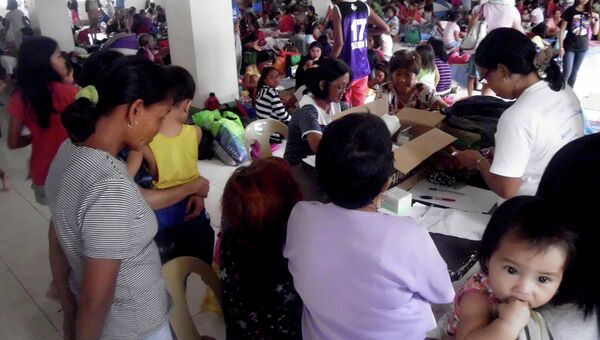 Эвакуационный центр в городе Легаспи, Филиппины