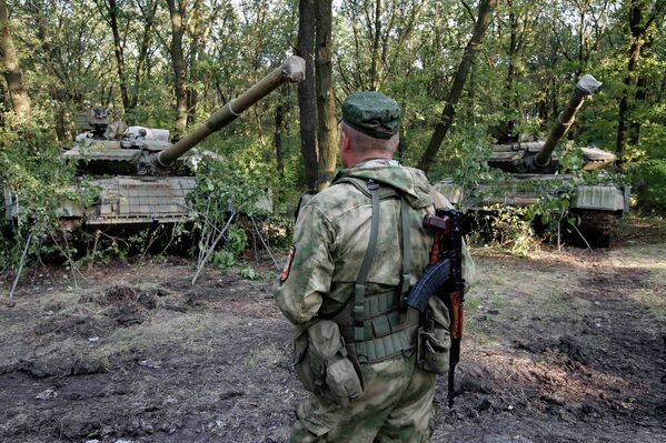 Танки Т-64 ополчения под Донецком