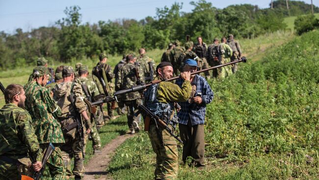 Бойцы народного ополчения ДНР. Архивное фото