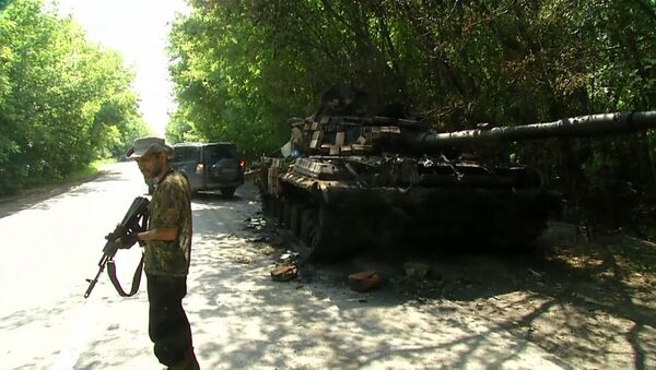 Ополченцы ДНР показали танк, который подбили возле Донецка