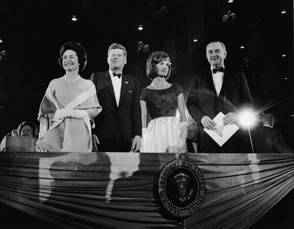 Президент Джон Ф. Кеннеди и первая леди Жаклин Кеннеди
