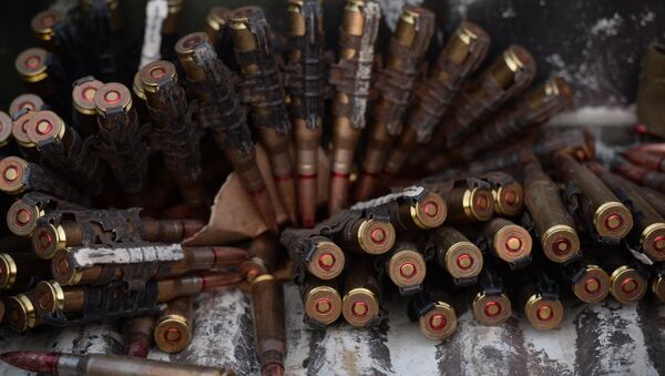 Пулеметные ленты в автомобиле военного патруля ополченцев в поселке Бессарабка на окраине Горловки