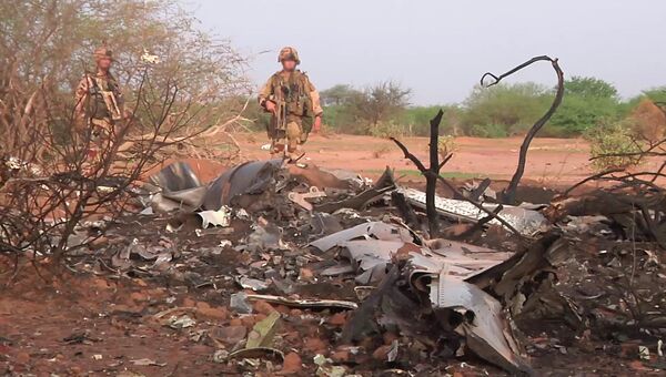 На месте крушения самолета компании Air Algerie в Мали. Архивное фото.