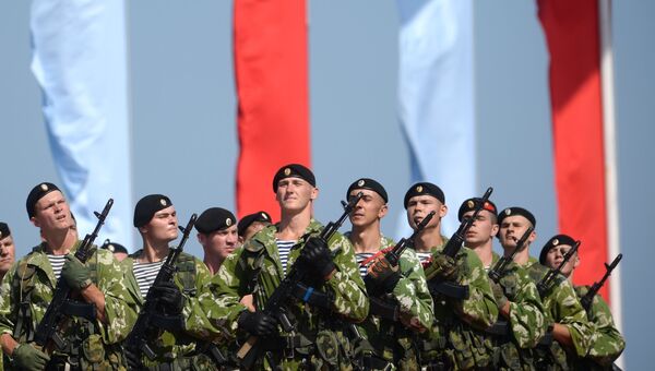 Морские пехотинцы во время празднования Дня Военно-морского флота России в Севастополе. Архивное фото