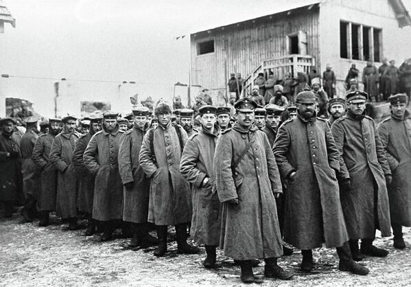Немцы, взятые в плен у деревни Нарочь