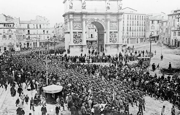 Русские солдаты во Франции в 1916 году Русские солдаты во Франции в 1916 году