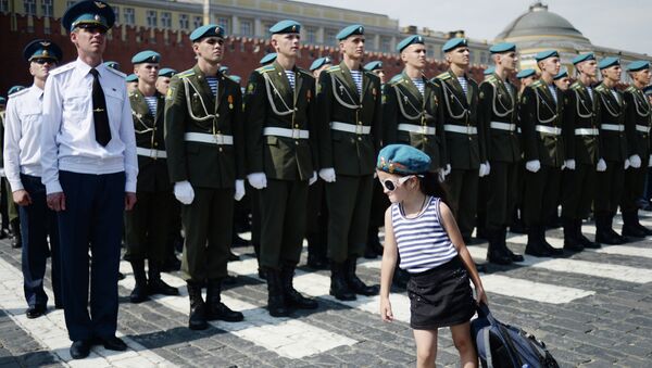 Десантники перед торжественным парадом по Красной площади