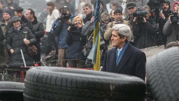 Джон Керри во время визита на Украину. Архивное фото