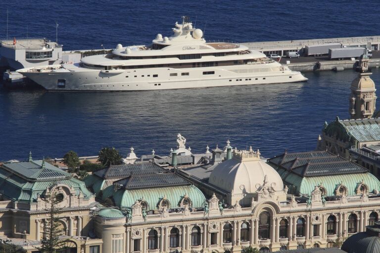 Яхта Алишера Усманова Dilbar.