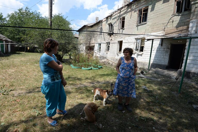 Разрушения в Шахтерске Донецкой области