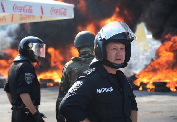 Сотрудники милиции на площади Независимости в Киеве