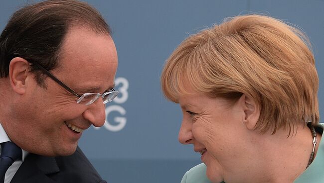 Президент Франции Франсуа Олланд и Федеральный канцлер Германии Ангела Меркель