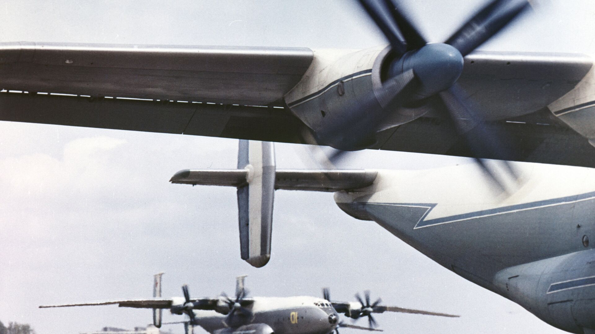 Самолет Ан-22 Самолет Ан-22 - РИА Новости, 1920, 14.12.2025