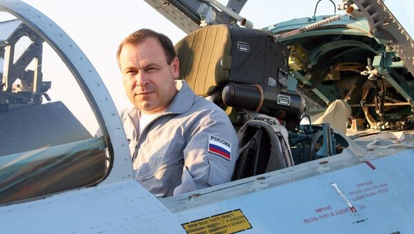 Ведущий летчик пилотажной группы Соколы России Александр Гостев