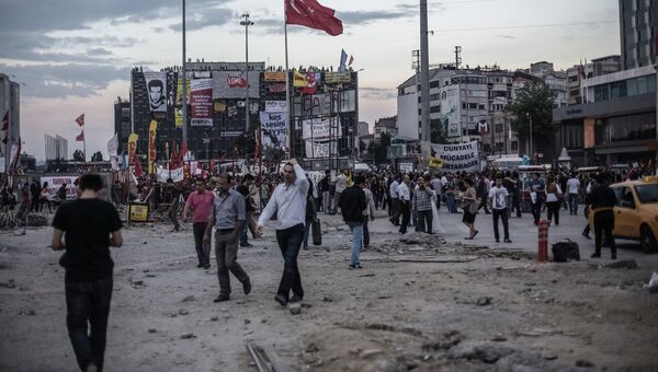 Площадь Таксим во время беспорядков в Стамбуле, Турция. Архивное фото