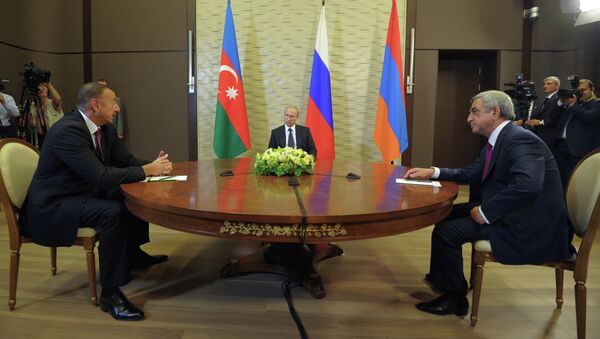 Президент РФ Владимир Путин с президентом Азербайджана Ильхамом Алиевым и президентом Армении Сержем Саргсяном. Архивное фото