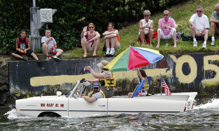 Плавающий автомобиль (Amphicar)