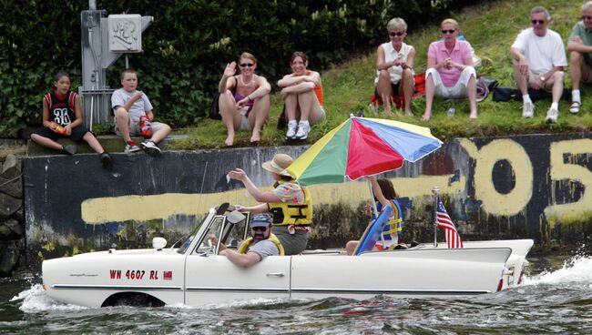 Плавающий автомобиль (Amphicar)