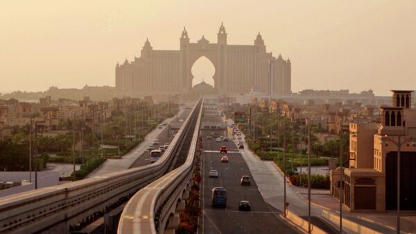 Остров Пальма Джумейра в Дубае, Объединенные Арабские Эмираты. Архивное фото