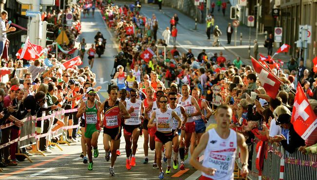 Участники мужского марафона на чемпионате Европы по легкой атлетике в Цюрихе