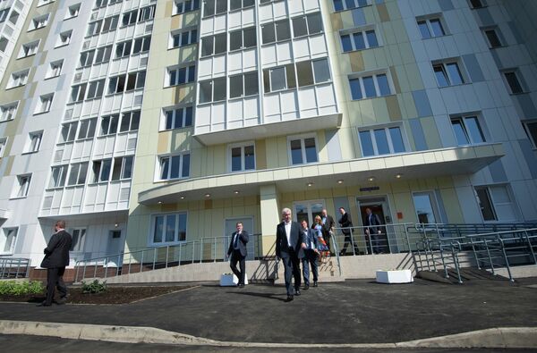 Мэр Москвы осмотрел ход работ по комплексной реконструкции квартала пятиэтажных жилых домов в районе Хорошёво-Мнёвники
