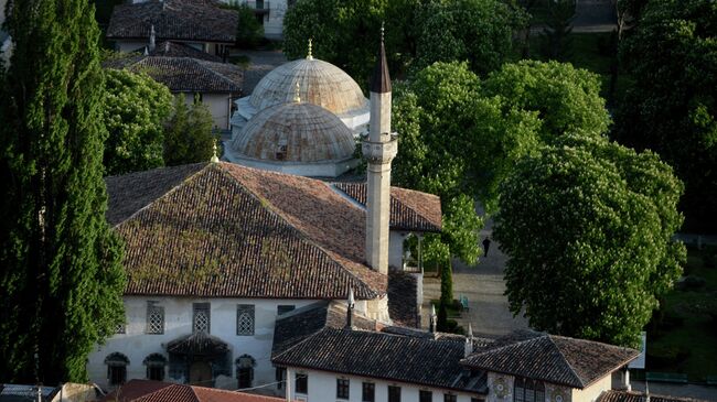 Вид на минарет Большой Ханской мечети. Архивное фото