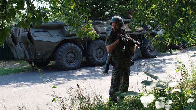 Ополченцы ДНР в городе Иловайске Донецкой области