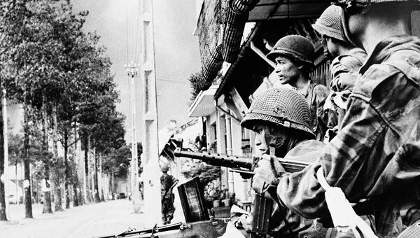 Солдаты национальной армии Южного Вьетнама в Сайгоне, 1955 год