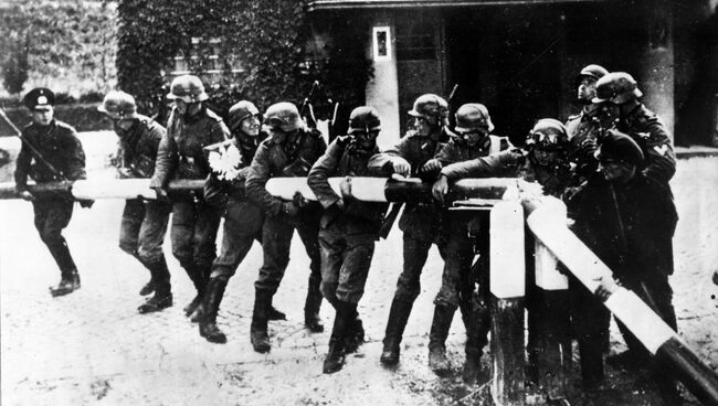 Вторая мировая война - первый год Вторая мировая война - первый год