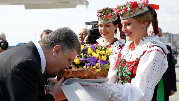 Президент Украины Петр Порошенко в аэропорту Минска