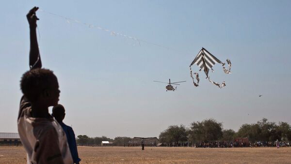 Вертолет над Южным Суданом, архивное фото