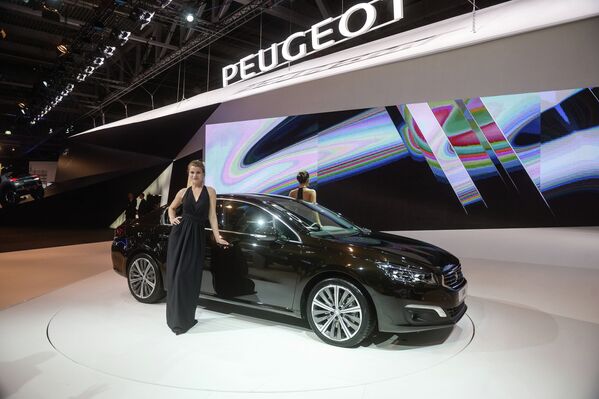 Автомобиль Peugeot 508 на Московском международном автомобильном салоне 2014