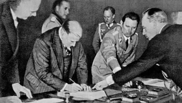 Подпись под Мюнхенским соглашением 1938 года