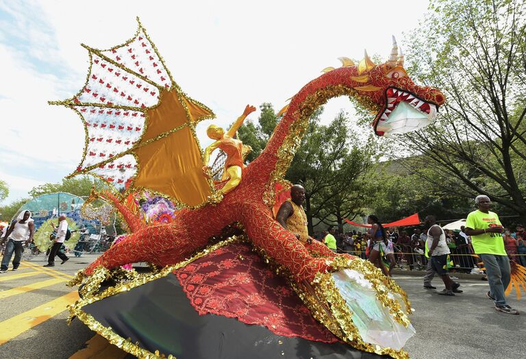 Участники West Indian Day Parade в Нью-Йорке, США