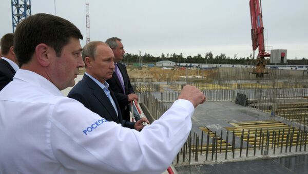 Рабочая поездка В.Путина на космодром Восточный. Архивное фото