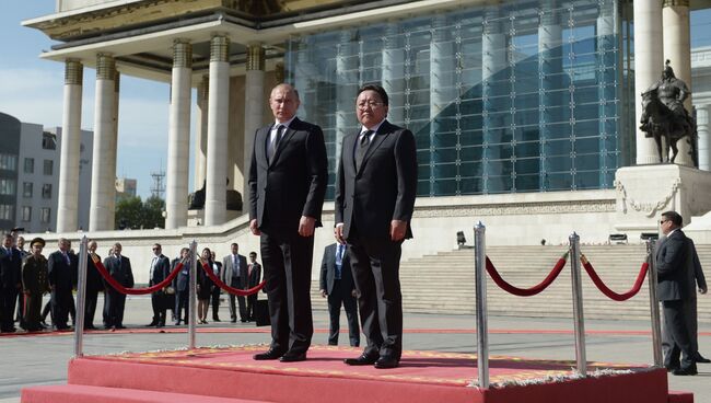 Рабочий визит Владимира Путина в Монголию. Архивное фото