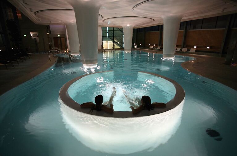 Бассейн в комплексе Thermae Bath Spa, Англия