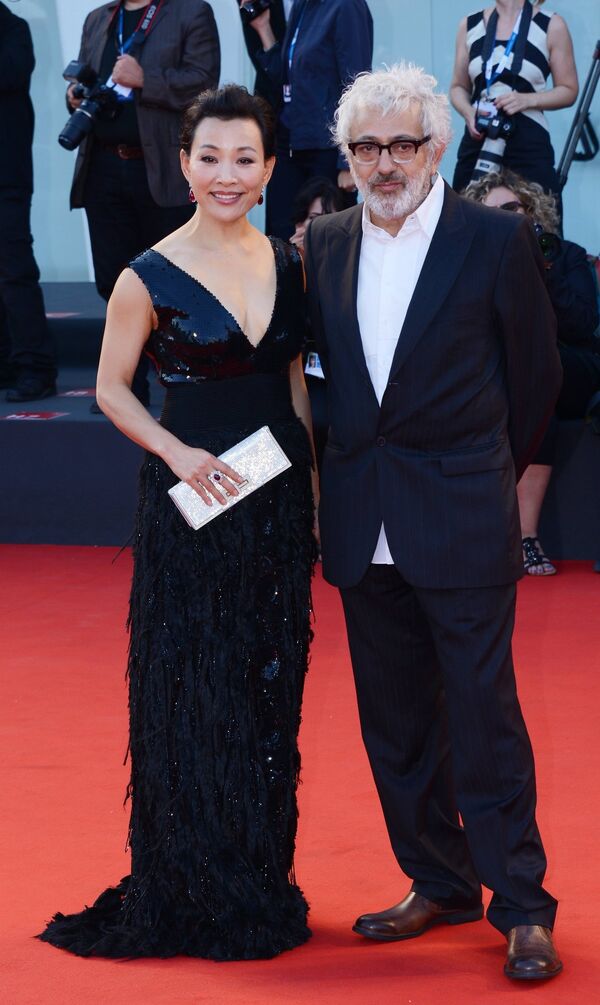 Члены жюри актриса Джоан Чэн и израильский режиссер Элиа Сулейман на церемонии закрытия 71-го Венецианского международного кинофестиваля