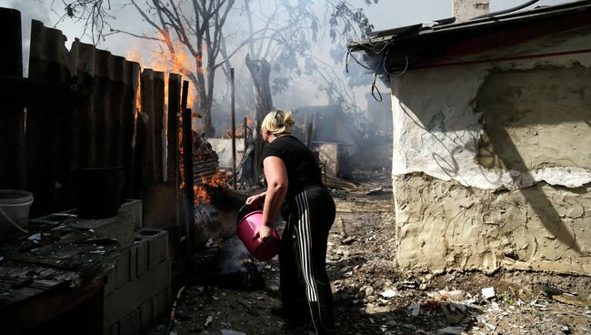 Последствия обстрела Донецка. Архивное фото