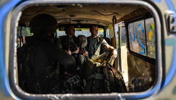 Бойцы добровольческого батальона на Украине, архивное фото