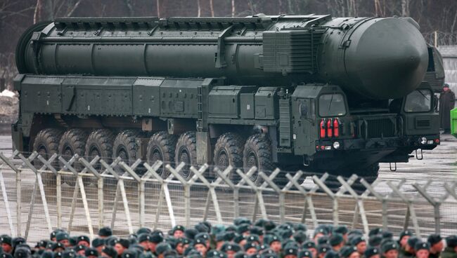 Установки ракетного комплекса Тополь-M во время подготовки к Параду Победы . Архивное фото