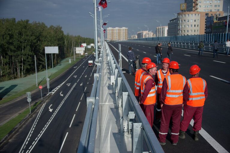 Открытие движения по транспортной развязке на пересечении Новорязанского шоссе с улицами Генерала Кузнецова и Маршала Полубоярова